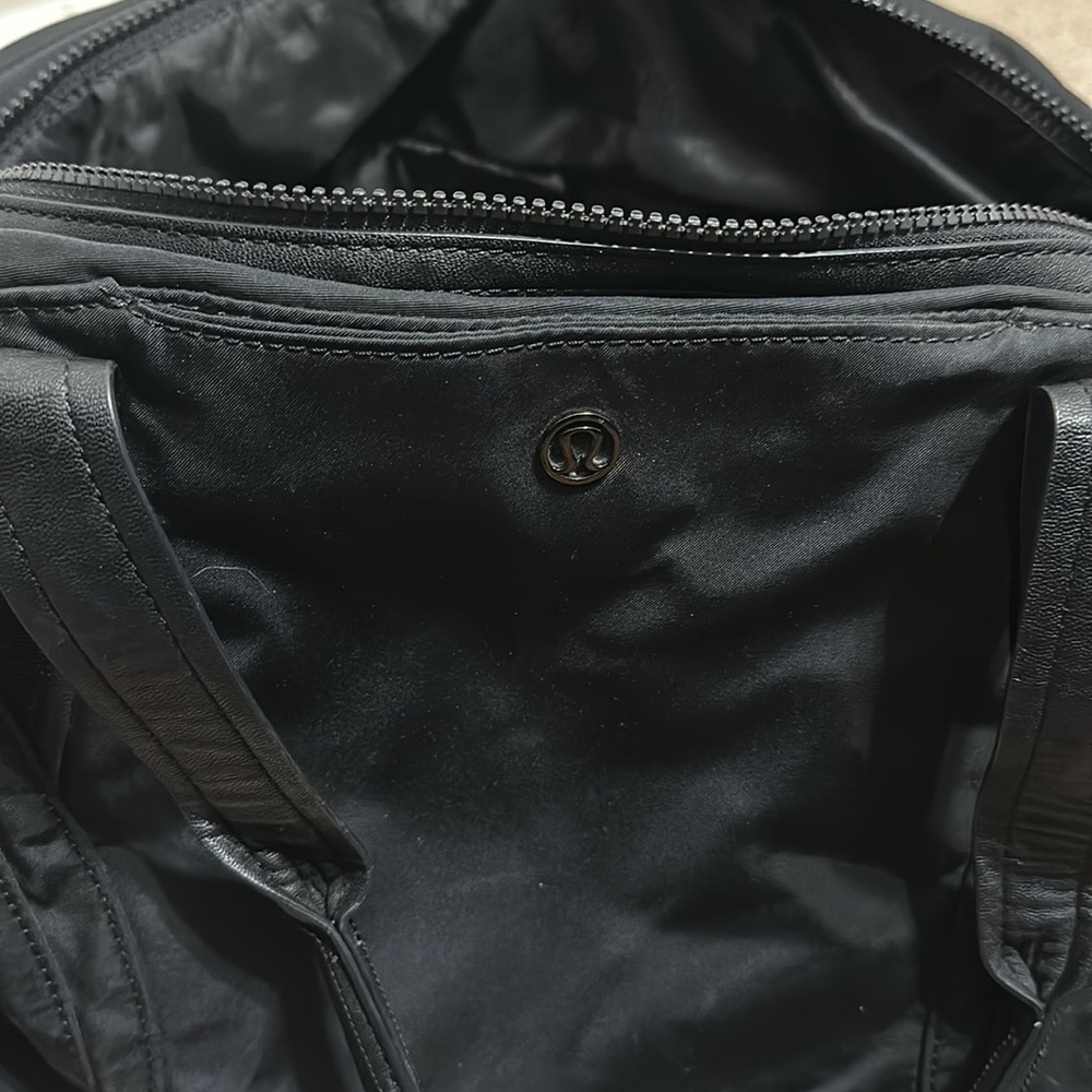Lululemon - Picture 9 of 10